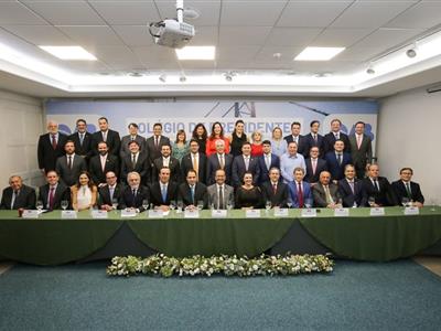 Foto da Notícia: Gisela Cardoso participa da abertura do Colégio de Presidentes de Seccionais em Florianópolis